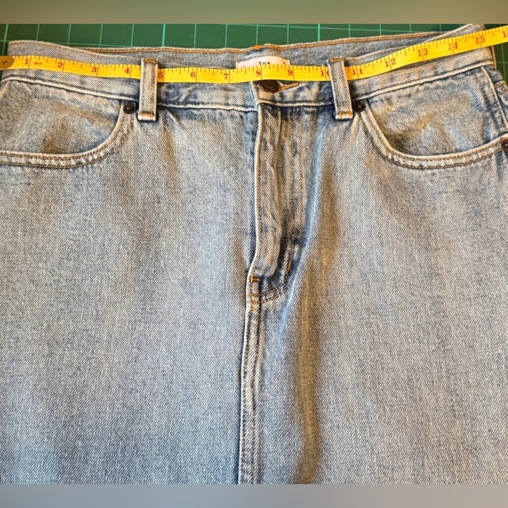 🎉HOST PICK 🎉 TNA Denim Midi Skirt, size 29 - Picture 5 of 5